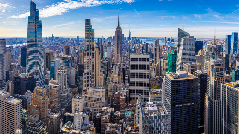 A hub-and-spoke network to major US cities